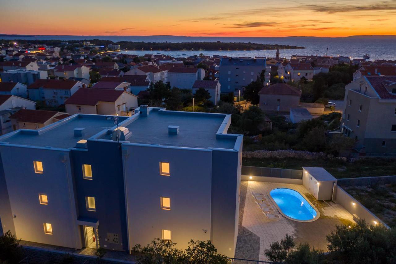 Villa Lena Luxury Apartments Новаля Екстериор снимка