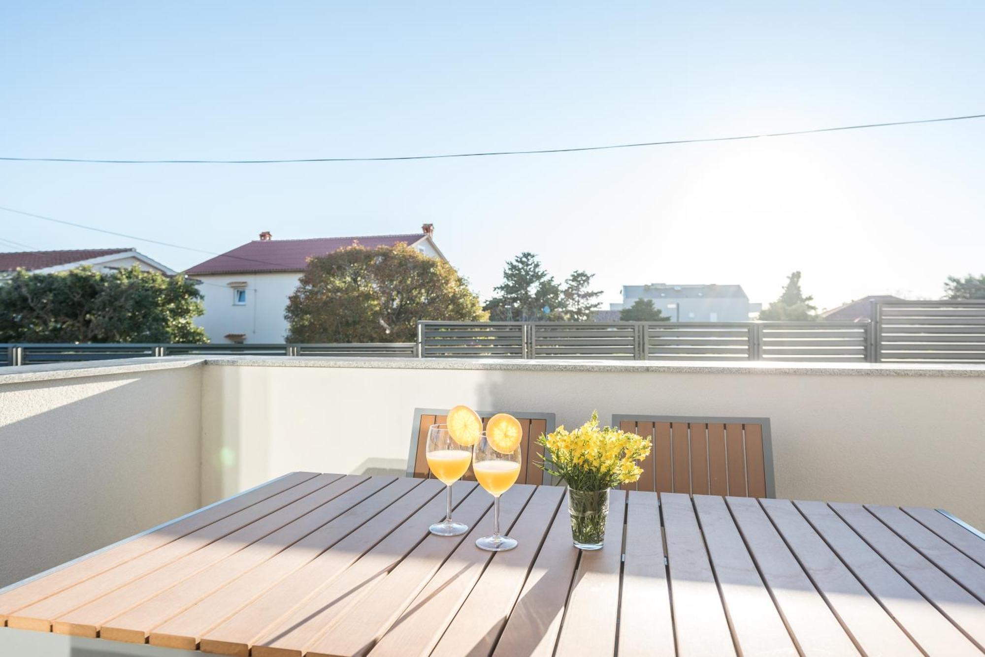 Villa Lena Luxury Apartments Новаля Стая снимка