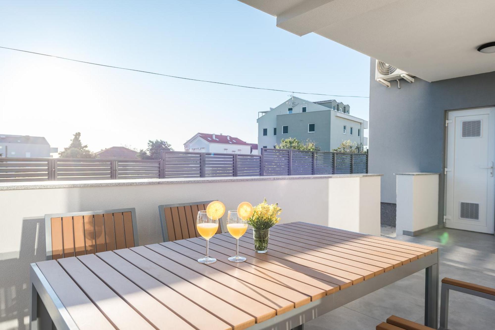 Villa Lena Luxury Apartments Новаля Стая снимка